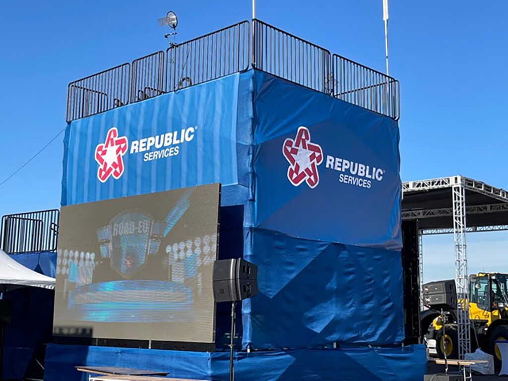 republic services rodeo tower