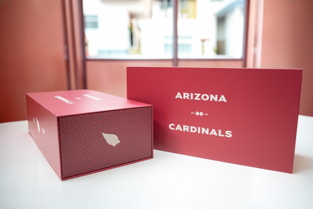 Red Cardinals Box Packaging